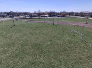 2 Cross St, Burlington, KS 66839