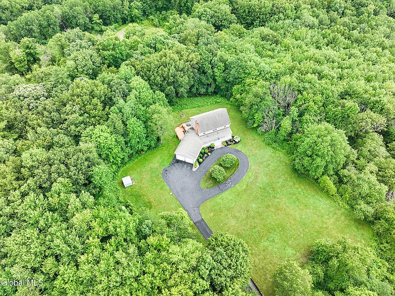 5th image of 119 Menemsha Lane