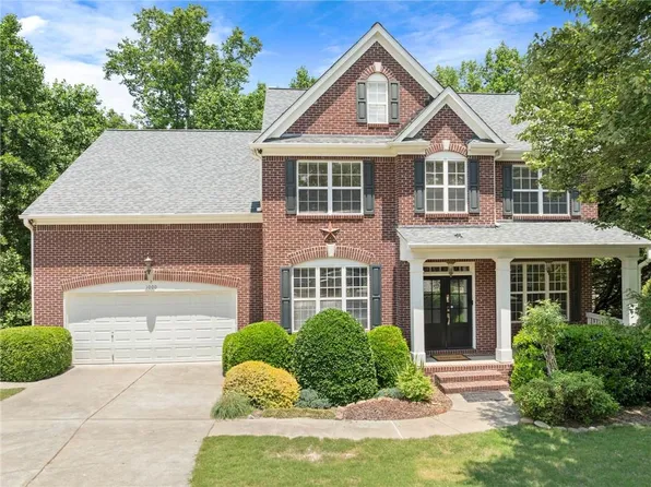 1000 Island Bluff Ln, Buford, GA 30518