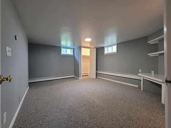 5th image of 40 Ayres Dr