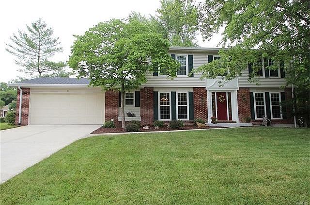 1st image of 11 Sunny Glen Ct