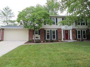 11 Sunny Glen Ct, Ballwin, MO 63011