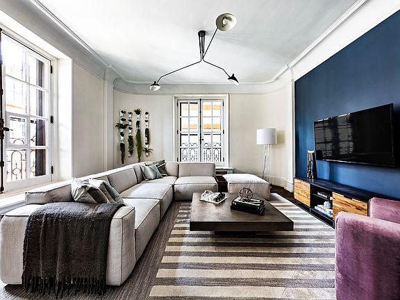 3rd image of 2109 Broadway APT 841