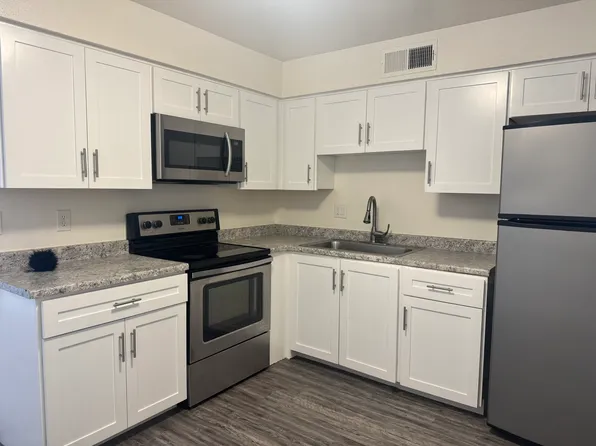 7018 N 80th Ave, Glendale, AZ