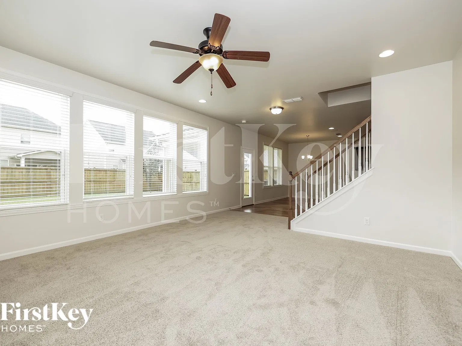3 bed, 2.5 bath, 2590 sqft, $2,645 — Photo 2