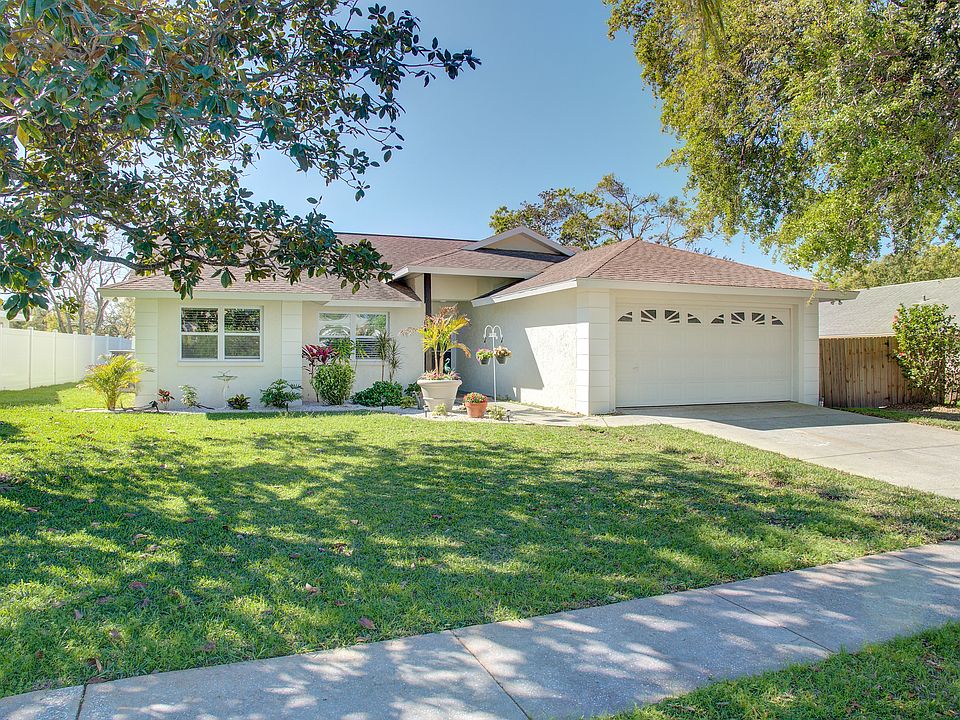 1st image of 2376 Hidden Lake Dr