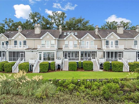 2nd image of 1104 Plantation Point Dr