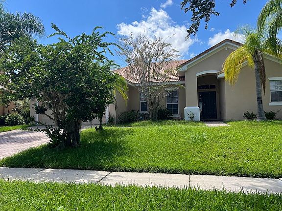3rd image of 3618 Northwoods Dr