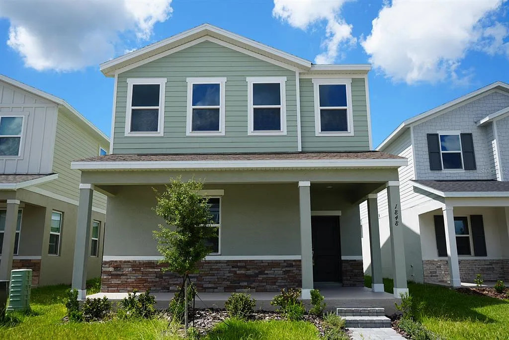 4 bed, 3.0 bath, 2198 sqft, $2,700 — Photo 1