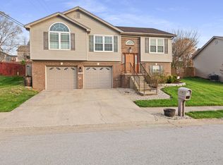 208 Forest Ridge Dr, Frankfort, KY 40601