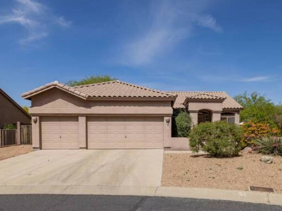 1st image of 2922 N Rowen Cir