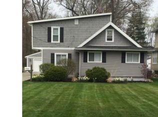 500 Forestview Rd, Bay Village, OH 44140