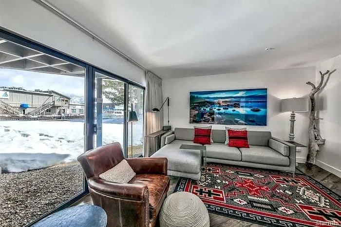 Ala Wai Blvd, South Lake Tahoe — Photo 4