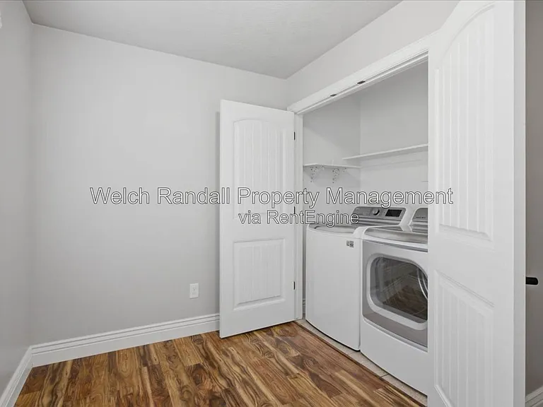 2106 E Sunnyvale Dr — Photo 25