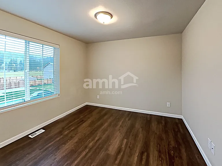 246 Jasmine Ln — Photo 16
