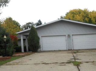 703 W North St, Fremont, IN 46737