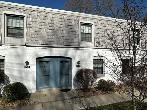 1128 Pennsbury Blvd, Pittsburgh, PA 15205
