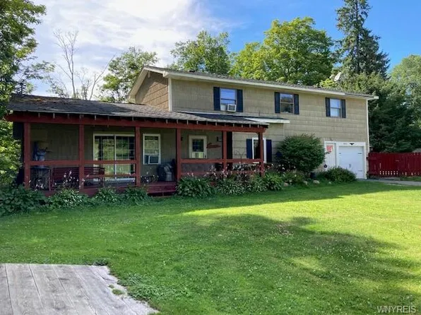 8430 State Rd, Colden, NY 14033
