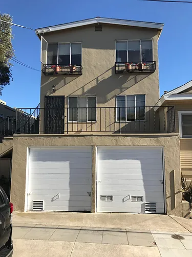 721 W Lewis St Photo 1