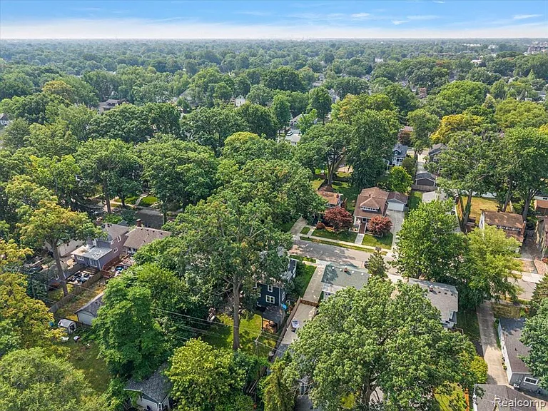 529 Hawthorn Ave — Photo 62
