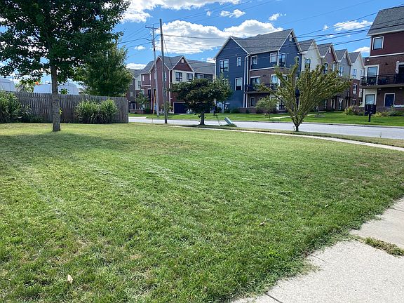 4th image of 1004 Quimby St