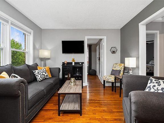 4th image of 13 N Duchesne Dr