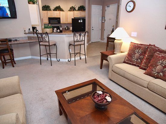 TR4C205-Living-Area-Scene-2