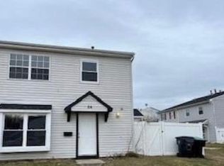 24 Lawrence Ct, Sicklerville, NJ 08081