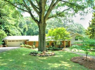 701 Quarterstaff Rd, Winston Salem, NC 27104