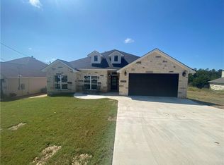 154 Manawianui Dr, Bastrop, TX 78602