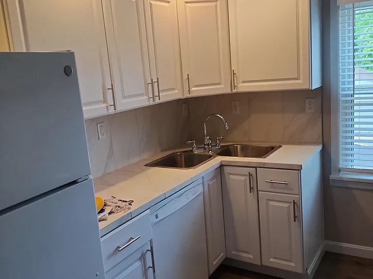 4508 Minerva St — Photo 6