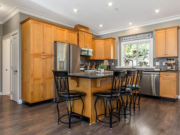 5th image of 36260 McKee Rd #66