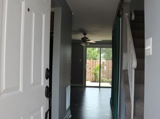 5937 Grisby House Ct, Centreville, VA 20120