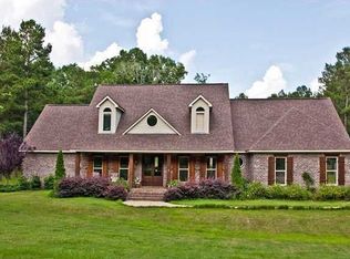 229 Pineview Cir, Flora, MS 39071