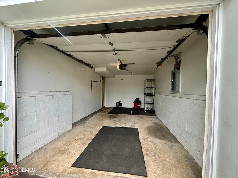 34 Highland Ave — Photo 20