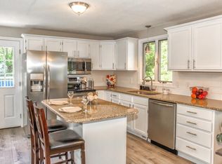 19 W Ware St, Palmer, MA 01069