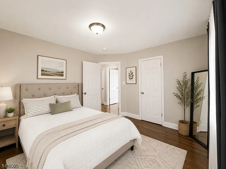 337 S Clinton St #1 — Photo 6