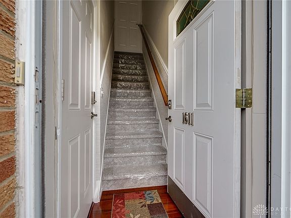 3rd image of 1611 Villa South Dr