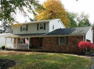 1512 S Plainview Dr, Akron, OH