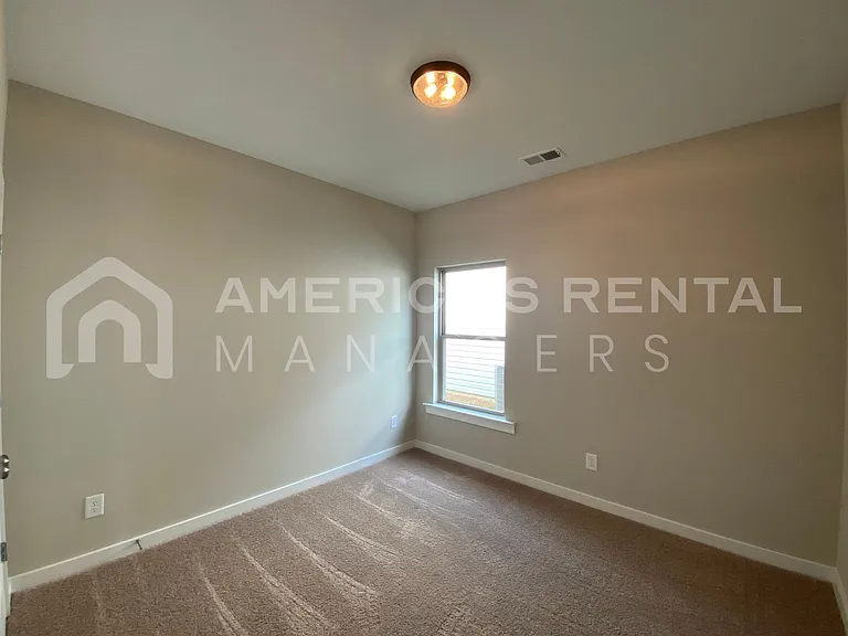 250 County Road 1701 — Photo 13