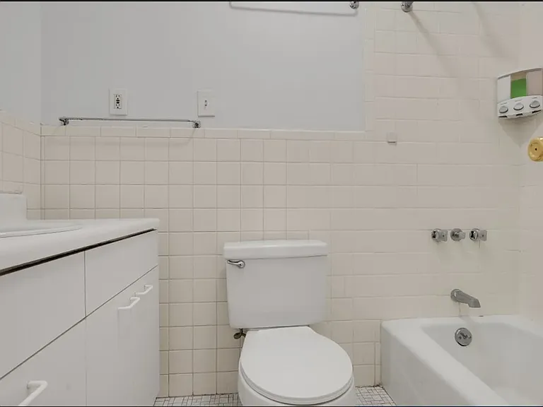 207 Columbus Ave #B — Photo 6