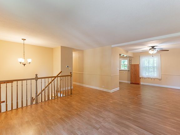 2nd image of 7615 Walnut Ave