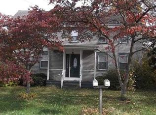 52 Chesterfield Rd, Columbus, NJ 08022