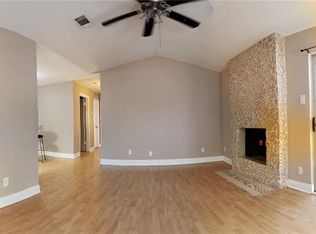 6903 Deatonhill Dr APT 8, Austin, TX 78745