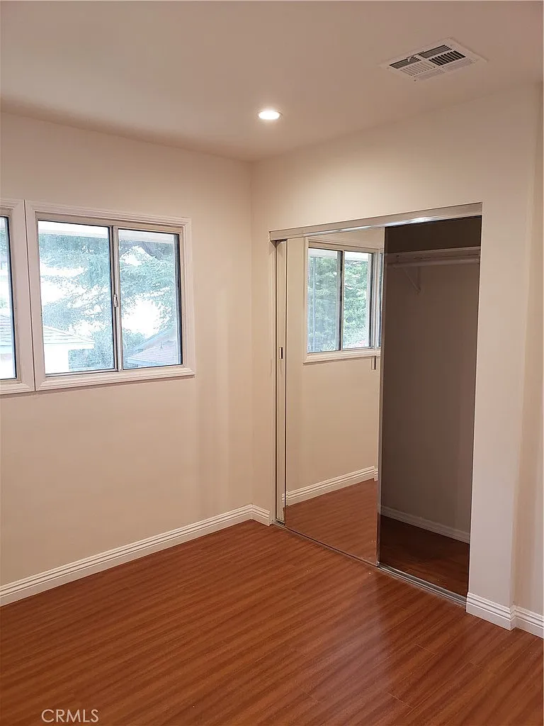2 bed, 1.0 bath, 800 sqft, $2,900 — Photo 3