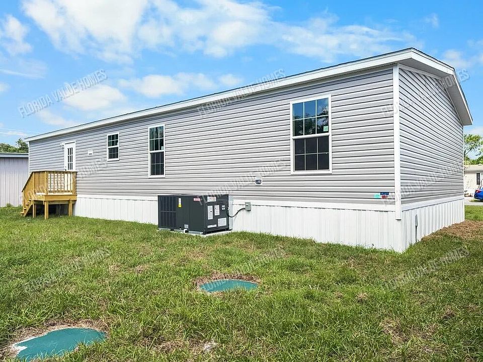 2nd image of 4504 SE 23RD Court