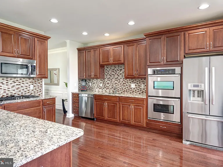 2604 Rockledge Ct — Photo 23