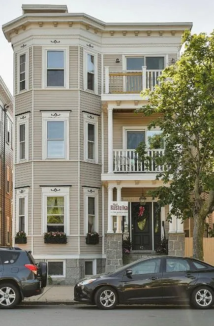 Building Photo - 63 Farragut Rd #2