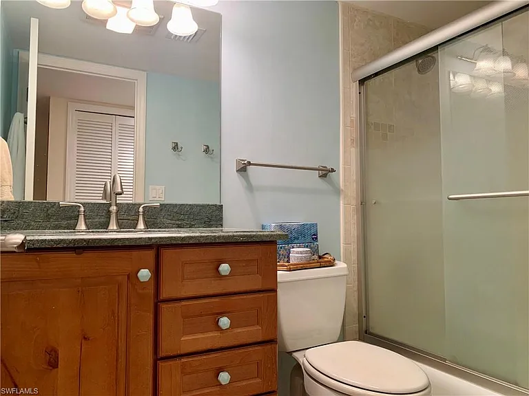 333 Harbour Dr #211 — Photo 28