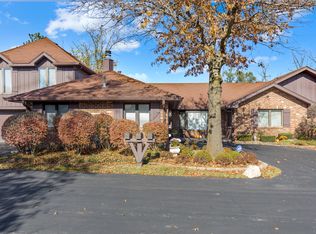 11755 S Brookside Dr, Palos Park, IL